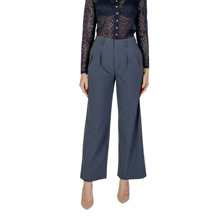 Pantalons Femme en Gris - Calvin Klein Jeans Printemps/Été