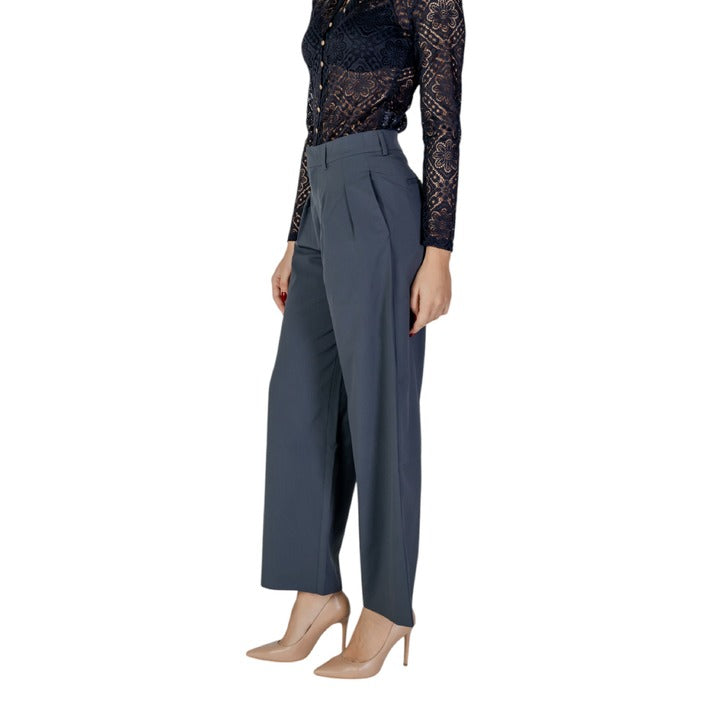 Pantalons Femme en Gris - Calvin Klein Jeans Printemps/Été