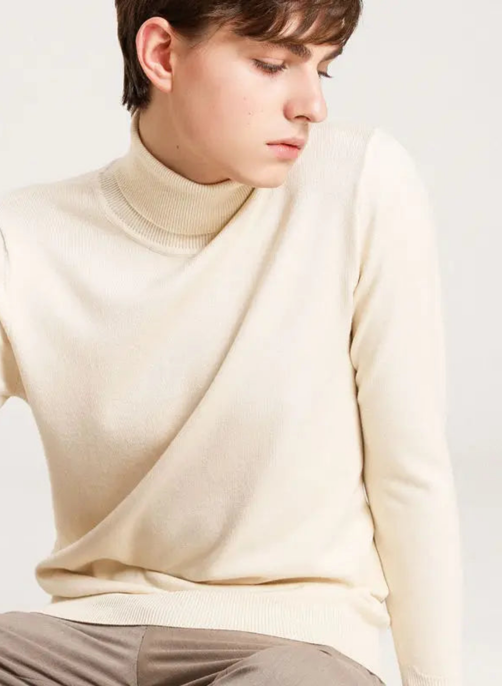 Cashmere turtleneck sweater 